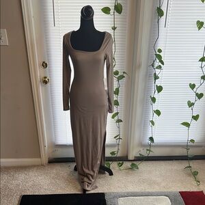 Tan Long Sleeve Scoop Neck Bodycon Dress